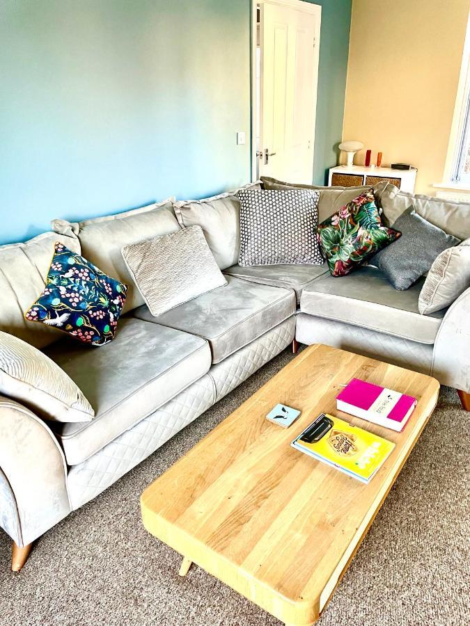 Stunning Large Detached Gloucester, 4 Beds, 3 Bedroom, 2 Bathroom Property, Nr Chelt, The Docks And Quays Sleeps 6 Esterno foto