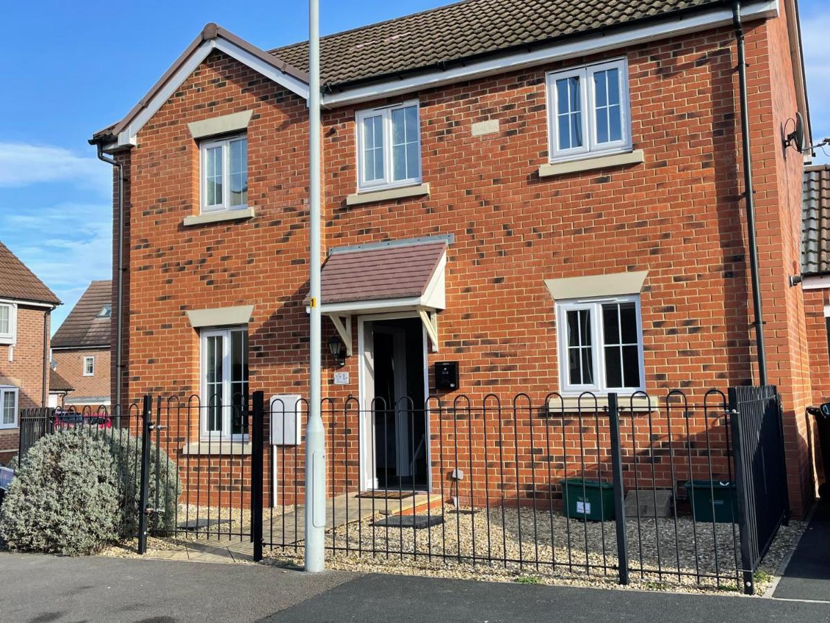 Stunning Large Detached Gloucester, 4 Beds, 3 Bedroom, 2 Bathroom Property, Nr Chelt, The Docks And Quays Sleeps 6 Esterno foto