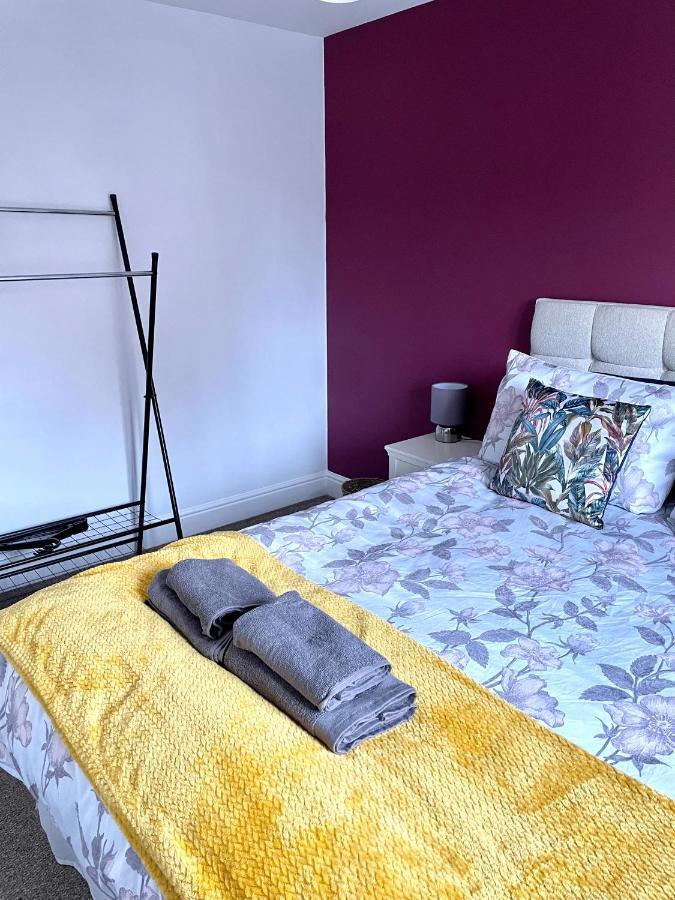 Stunning Large Detached Gloucester, 4 Beds, 3 Bedroom, 2 Bathroom Property, Nr Chelt, The Docks And Quays Sleeps 6 Esterno foto