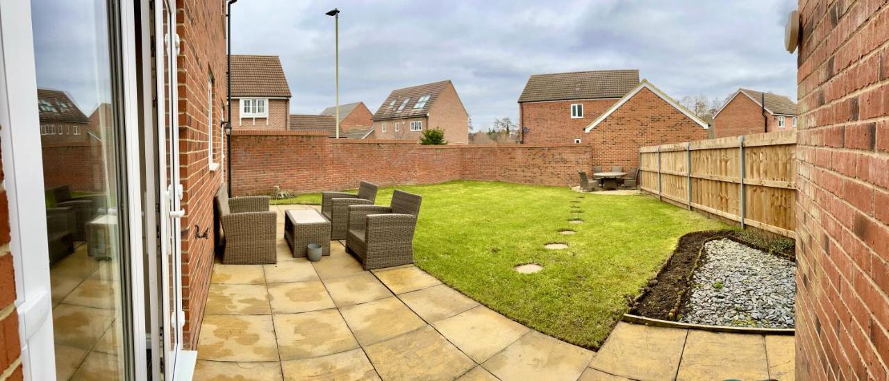 Stunning Large Detached Gloucester, 4 Beds, 3 Bedroom, 2 Bathroom Property, Nr Chelt, The Docks And Quays Sleeps 6 Esterno foto