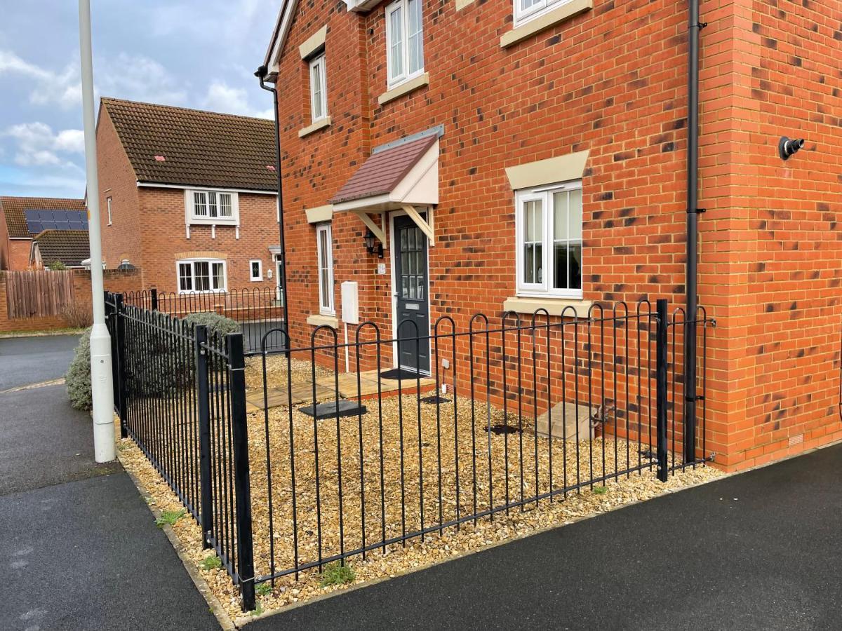 Stunning Large Detached Gloucester, 4 Beds, 3 Bedroom, 2 Bathroom Property, Nr Chelt, The Docks And Quays Sleeps 6 Esterno foto