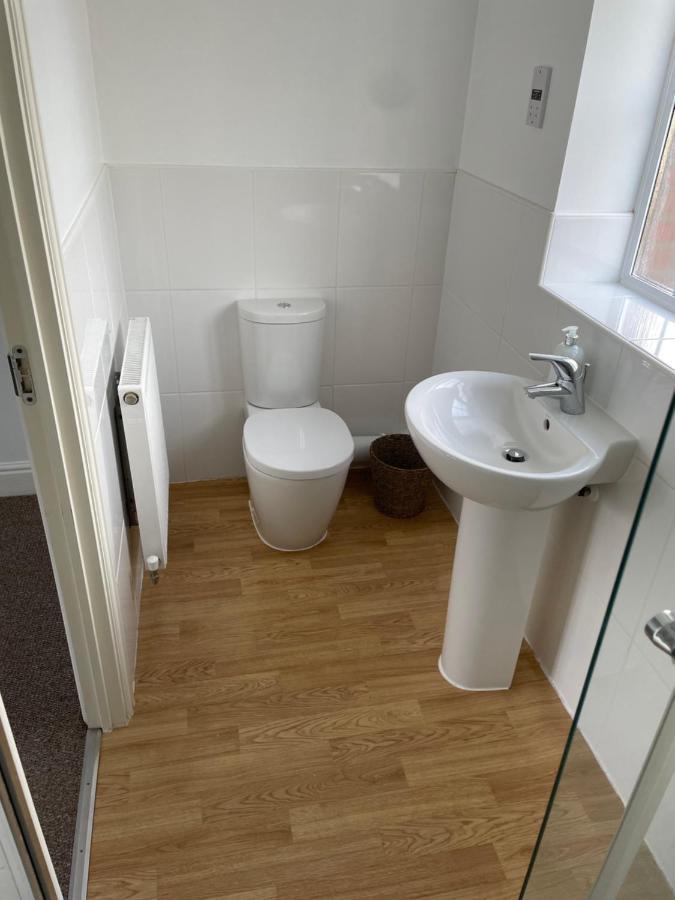 Stunning Large Detached Gloucester, 4 Beds, 3 Bedroom, 2 Bathroom Property, Nr Chelt, The Docks And Quays Sleeps 6 Esterno foto