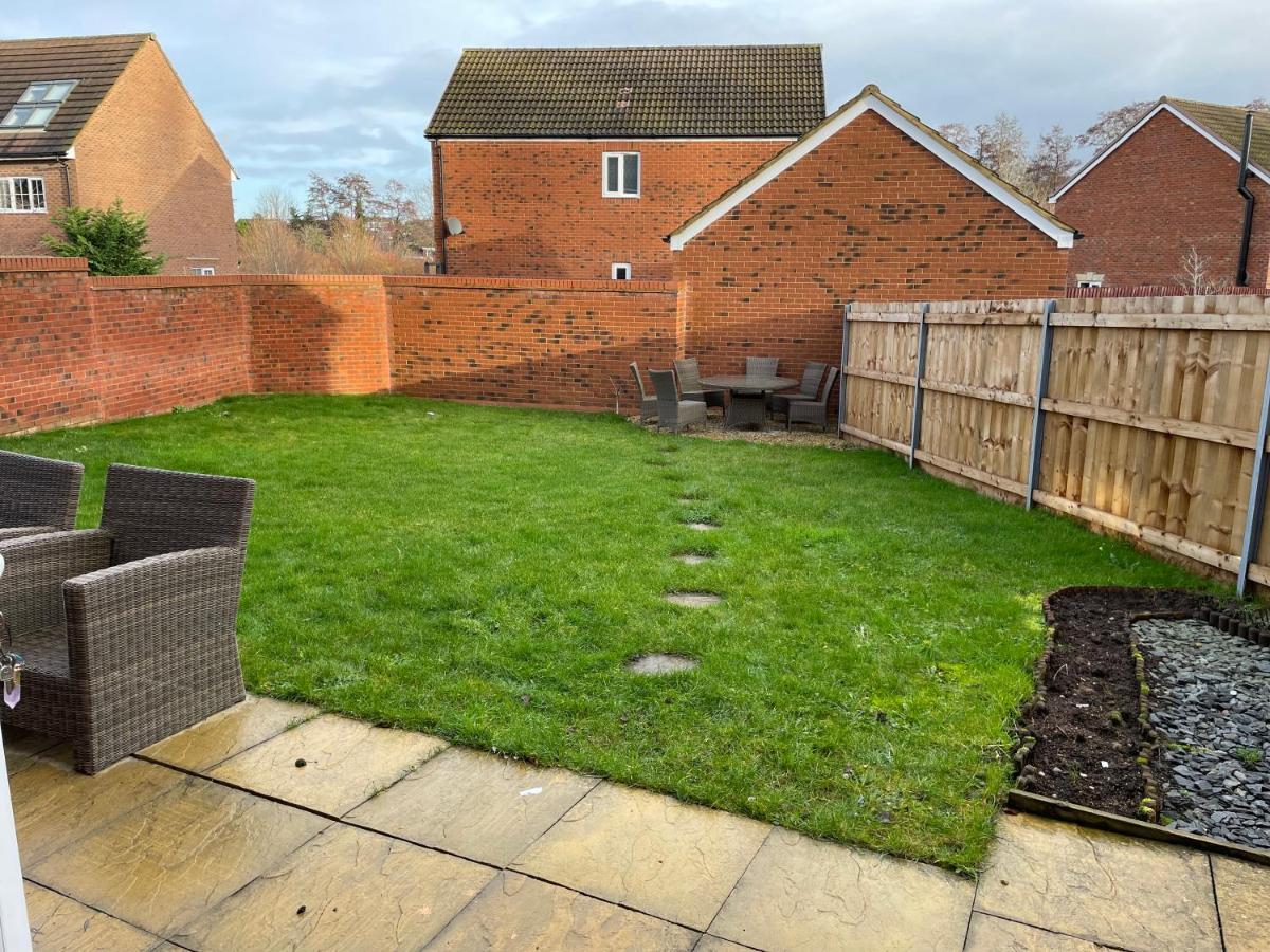 Stunning Large Detached Gloucester, 4 Beds, 3 Bedroom, 2 Bathroom Property, Nr Chelt, The Docks And Quays Sleeps 6 Esterno foto