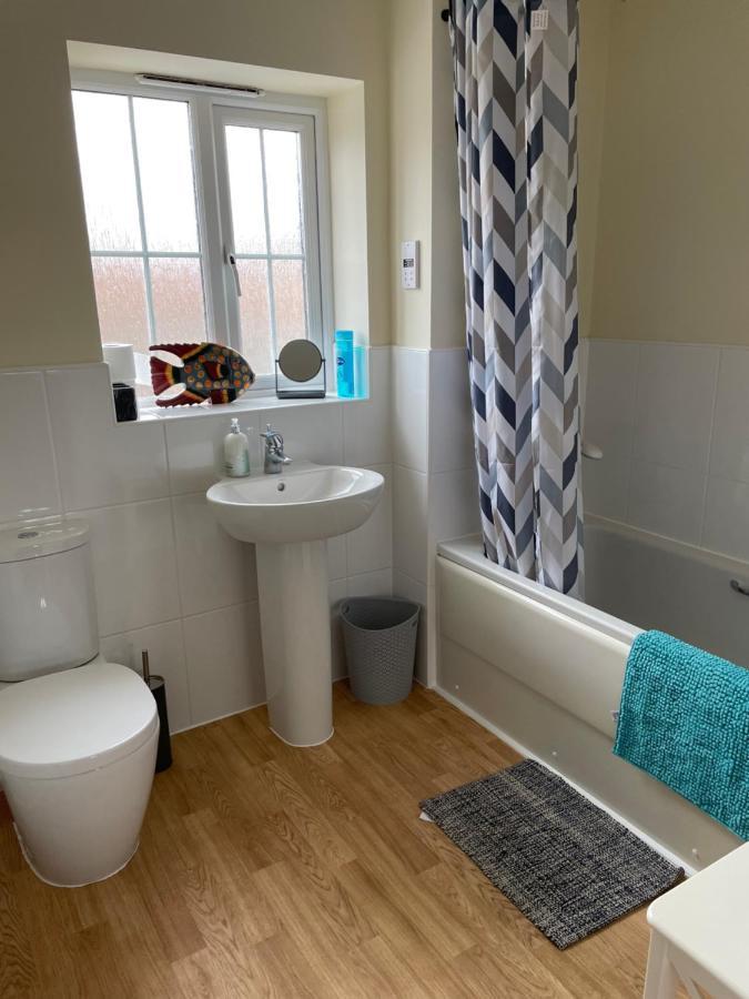 Stunning Large Detached Gloucester, 4 Beds, 3 Bedroom, 2 Bathroom Property, Nr Chelt, The Docks And Quays Sleeps 6 Esterno foto